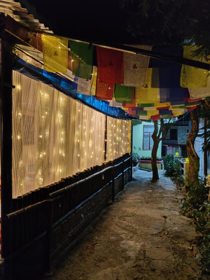 Moustache Mcleodganj Albergue McLeod Ganj Exterior foto